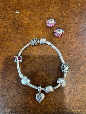 Pandora Silver Heart Charm Bracelet with Pink Accent Beads LOVE